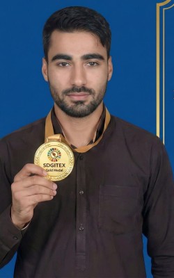 افتخارآفرینی پژوهشگر دانشگاه علوم پزشکی گناباد در مسابقات جهانی SDGITEX 2025